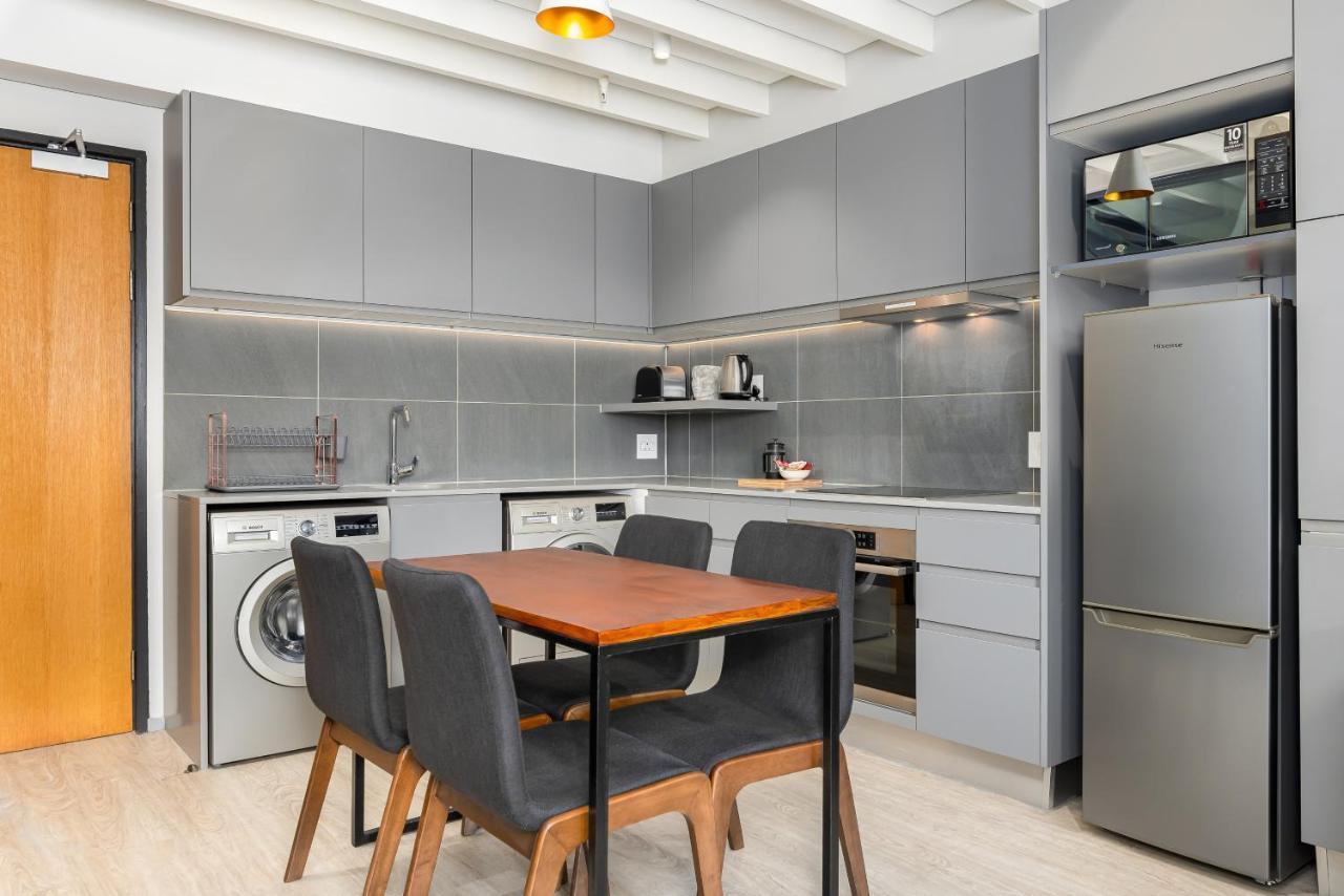 117 On Strand Apartments Cape Town Bagian luar foto
