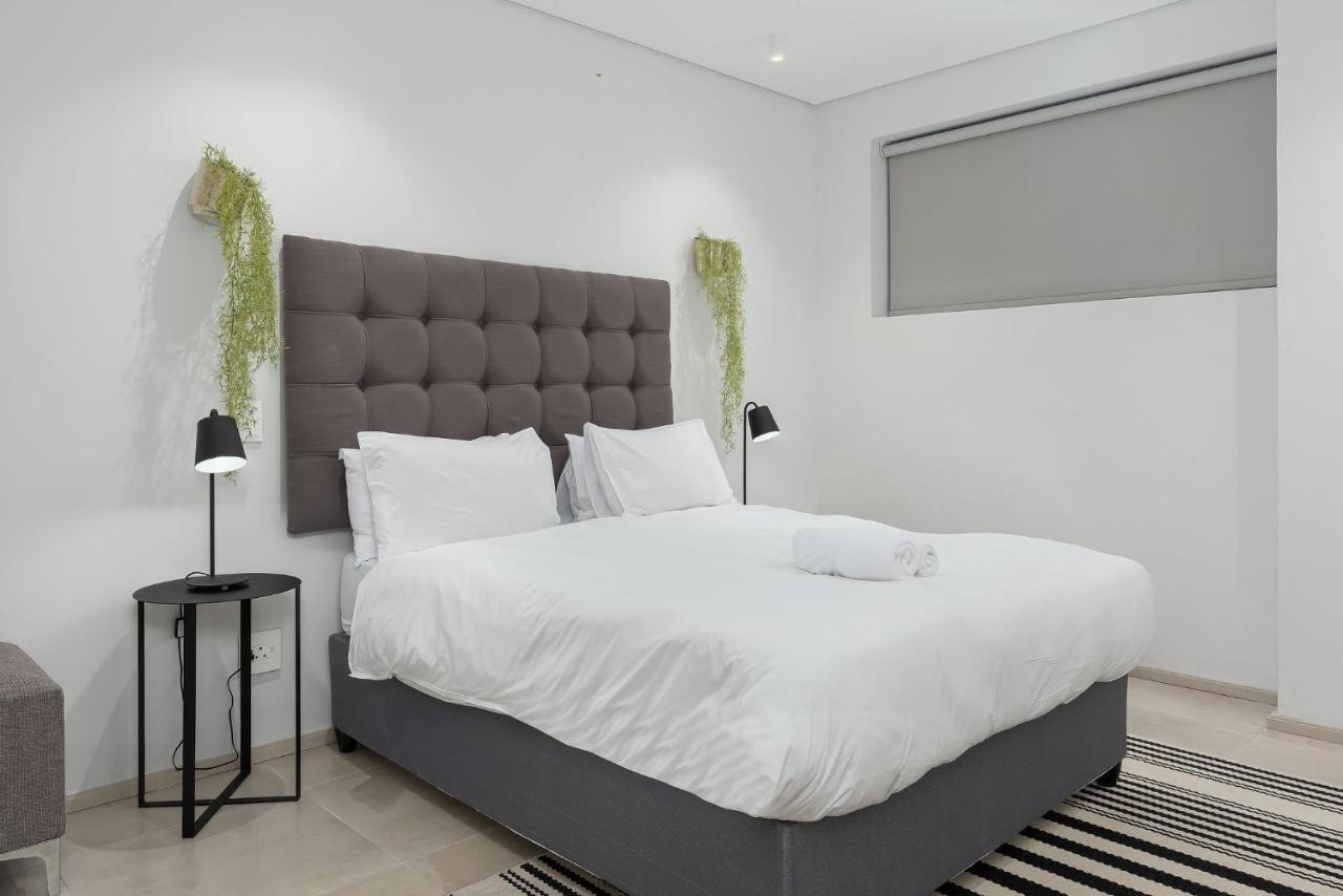 117 On Strand Apartments Cape Town Bagian luar foto